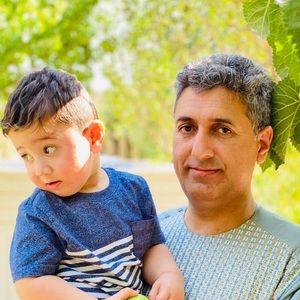 Meet your Posher, Ezmaray